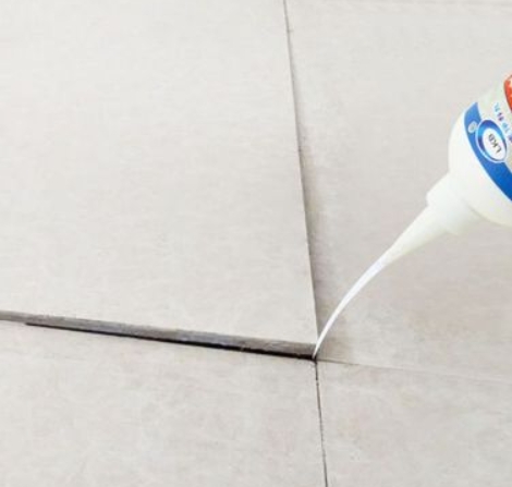 丰宁瓷砖空鼓维修公司分享卫生间瓷砖脱落的原因可能有以下几点